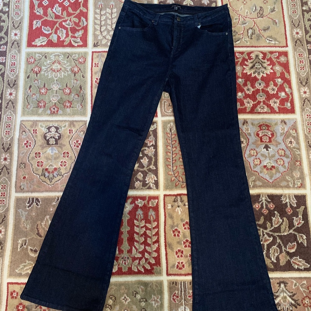 *UNIVERSAL STANDARD* High Rise Flare Jeans 😍